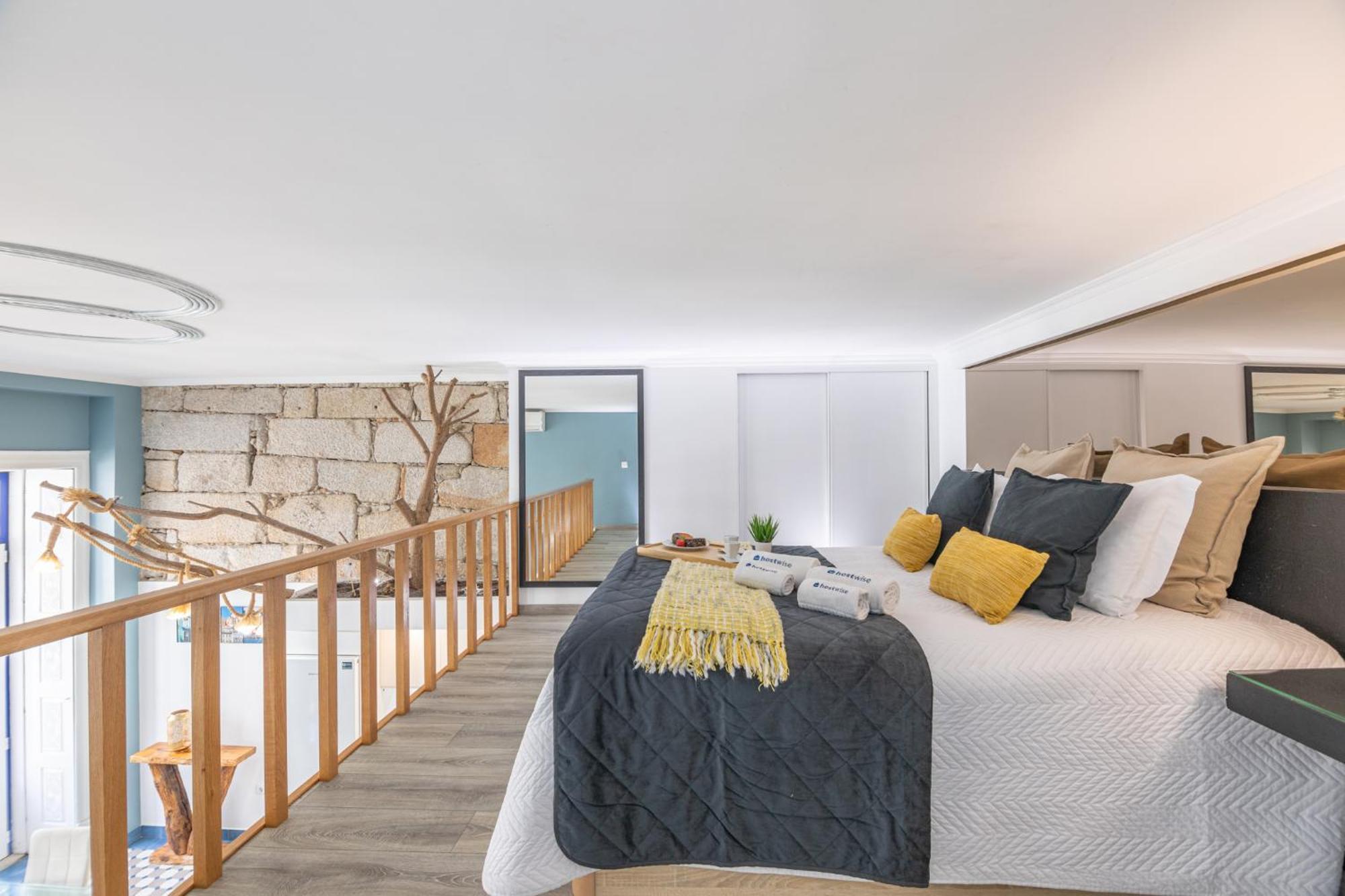 Deluxe Spacious Flats W Mezzanine By Host Wise Daire Porto Dış mekan fotoğraf