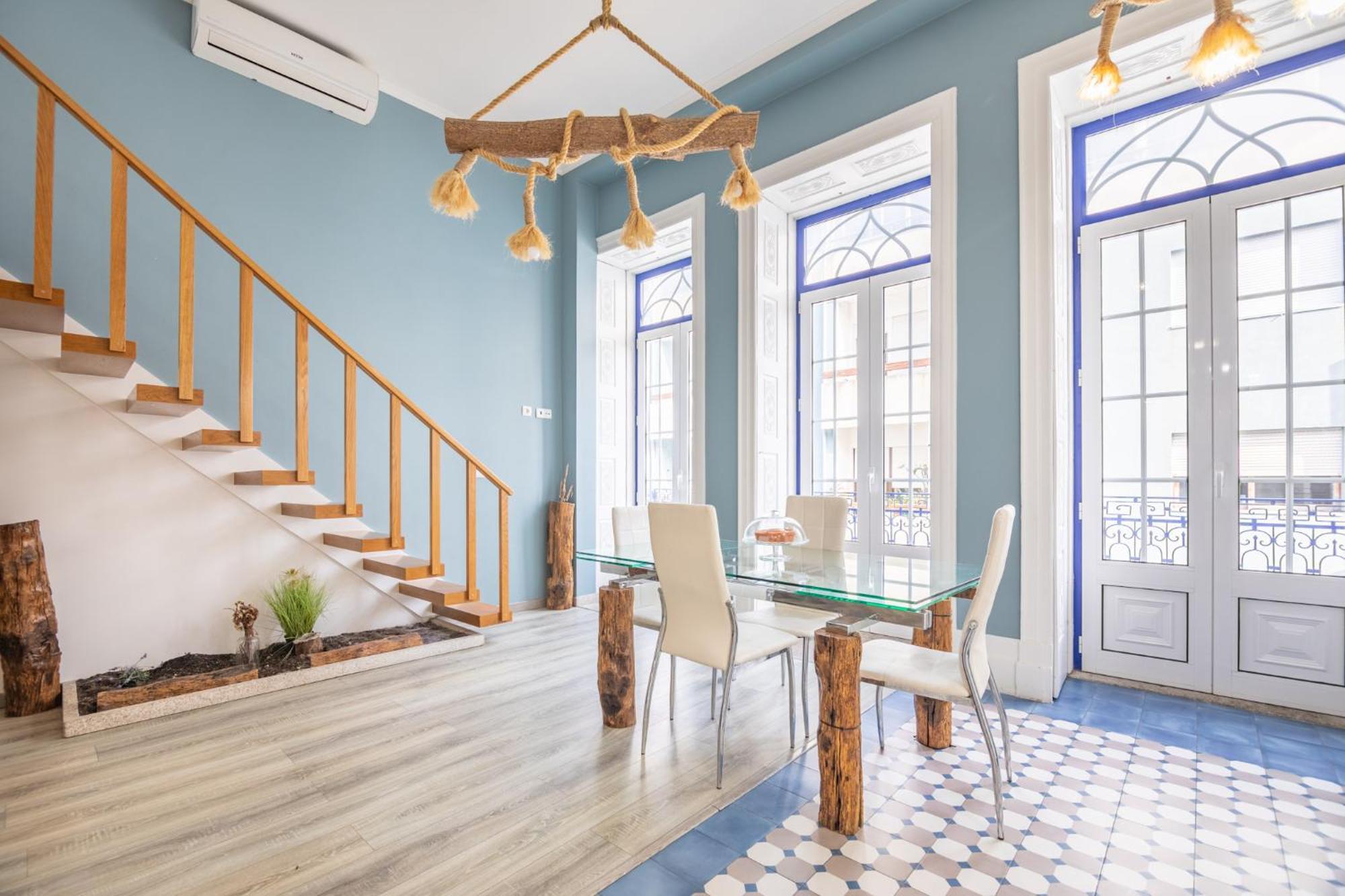 Deluxe Spacious Flats W Mezzanine By Host Wise Daire Porto Oda fotoğraf