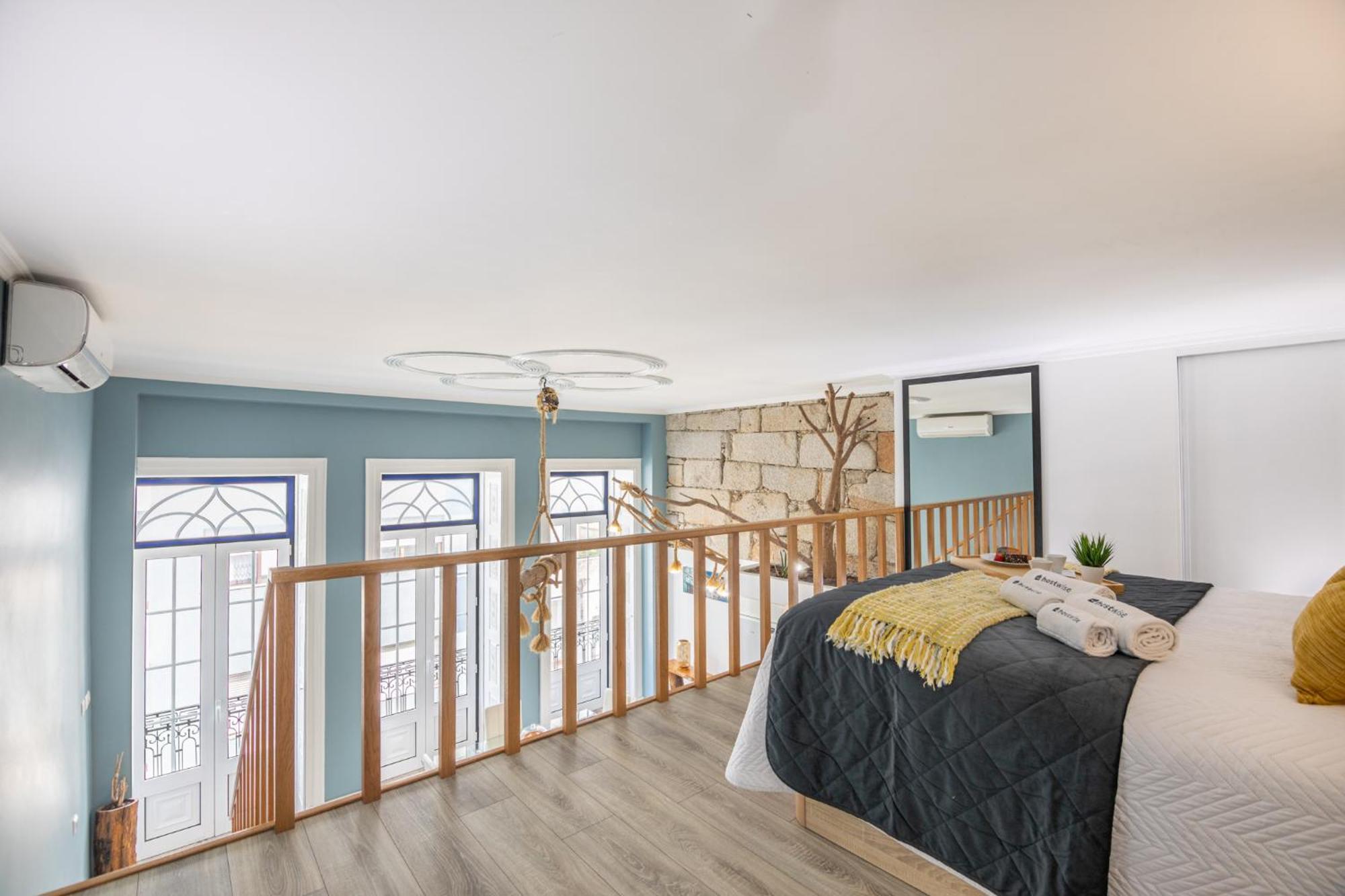 Deluxe Spacious Flats W Mezzanine By Host Wise Daire Porto Oda fotoğraf
