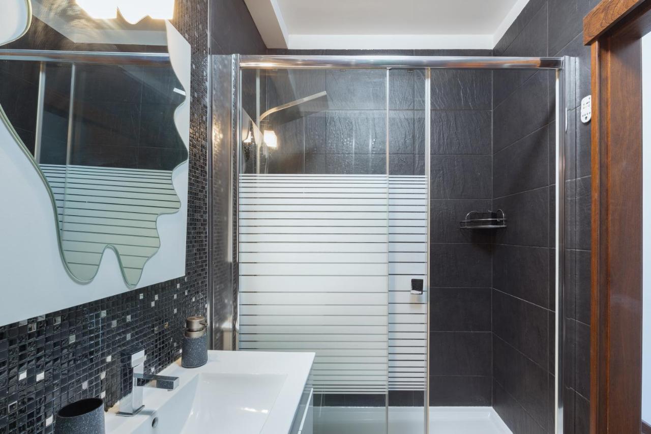 Deluxe Spacious Flats W Mezzanine By Host Wise Daire Porto Dış mekan fotoğraf